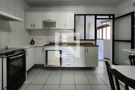 Apartamento à venda com 125m², 4 quartos e 2 vagasCozinha