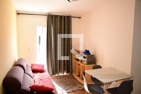 Sala de apartamento para alugar com 2 quartos, 45m² em Barro Branco, Cotia
