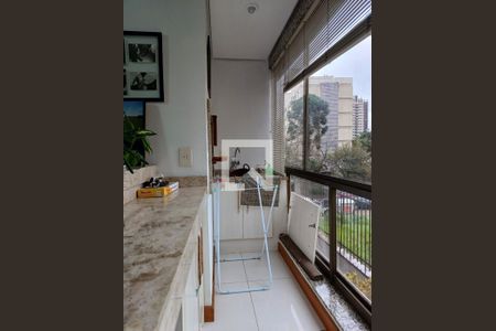 Varanda da Sala de apartamento à venda com 3 quartos, 158m² em Higienópolis, Porto Alegre