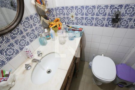 Casa à venda com 350m², 7 quartos e 1 vaga Casa à venda com 350m², 7 quartos e 1 vagaLavabo