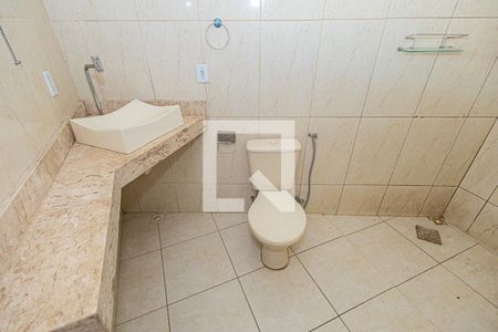 Banheiro suite de casa à venda com 2 quartos, 100m² em Rio Branco, Belo Horizonte