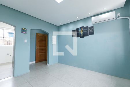 Sala de apartamento para alugar com 3 quartos, 80m² em Passo D’areia, Porto Alegre