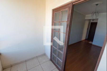 Varanda da Sala de apartamento para alugar com 2 quartos, 61m² em Parque Santo Antônio, Taubaté