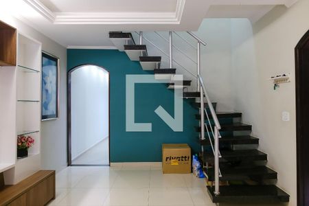 Sala de casa para alugar com 2 quartos, 230m² em Vila Camilopolis, Santo André