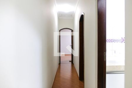 Corredor de casa para alugar com 2 quartos, 230m² em Vila Camilopolis, Santo André