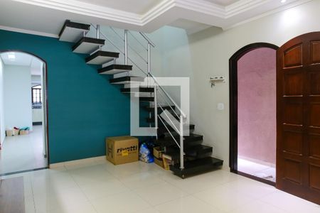 Sala de casa para alugar com 2 quartos, 230m² em Vila Camilopolis, Santo André