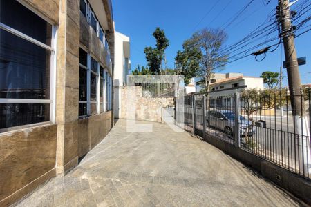 Casa à venda com 278m², 4 quartos e 4 vagasGaragem