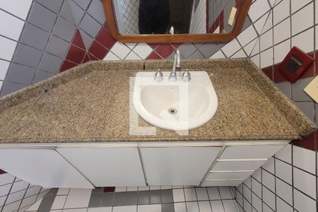 Casa à venda com 278m², 4 quartos e 4 vagasBanheiro do Quarto 3