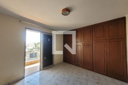 Casa à venda com 278m², 4 quartos e 4 vagasQuarto 1