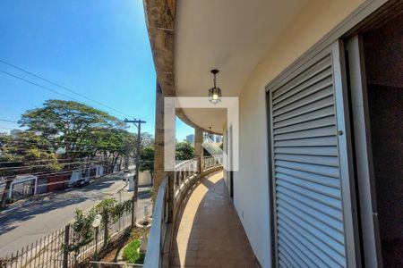 Casa à venda com 278m², 4 quartos e 4 vagasVaranda dos quartos