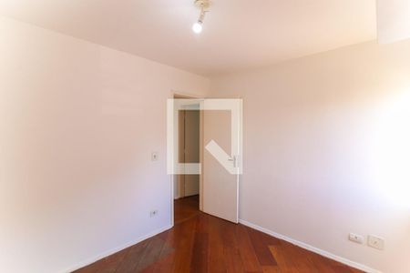 Quarto 1 de apartamento à venda com 2 quartos, 58m² em Jardim Taboão, São Paulo