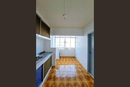 Cozinha de apartamento para alugar com 3 quartos, 65m² em Del Castilho, Rio de Janeiro
