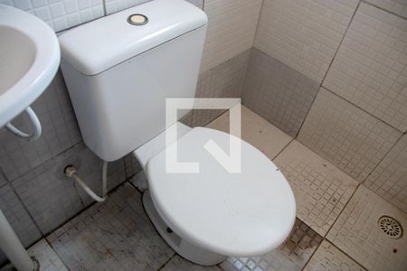 Banheiro de apartamento para alugar com 2 quartos, 50m² em Vila Medeiros, São Paulo