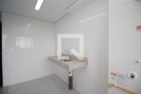 Cozinha de apartamento para alugar com 2 quartos, 45m² em Jardim Iris, São Paulo