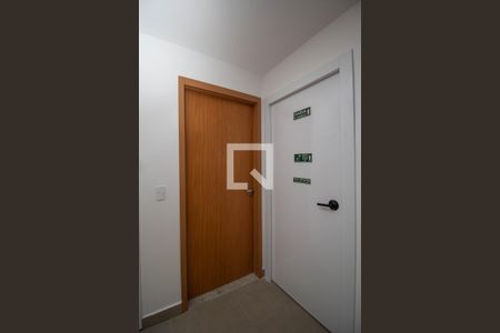 Apartamento para alugar com 45m², 2 quartos e 1 vaga Apartamento para alugar com 45m², 2 quartos e 1 vagaHall de Entrada