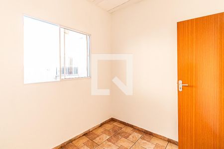Quarto 1 de casa para alugar com 2 quartos, 44m² em Glória, Belo Horizonte