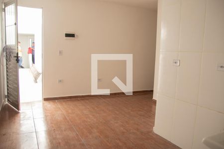 Sala e Cozinha de apartamento para alugar com 2 quartos, 49m² em Parque Edu Chaves, São Paulo