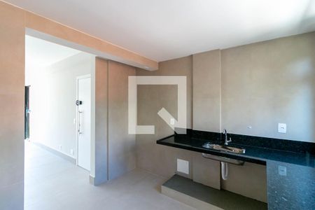 Apartamento à venda com 85m², 3 quartos e 2 vagas Apartamento à venda com 85m², 3 quartos e 2 vagasCozinha e Área de Serviço