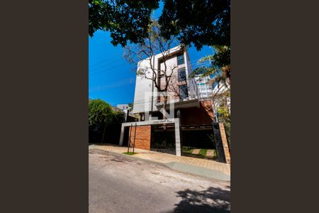Apartamento à venda com 85m², 3 quartos e 2 vagas Apartamento à venda com 85m², 3 quartos e 2 vagasFachada