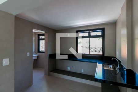 Apartamento à venda com 85m², 3 quartos e 2 vagas Apartamento à venda com 85m², 3 quartos e 2 vagasCozinha e Área de Serviço