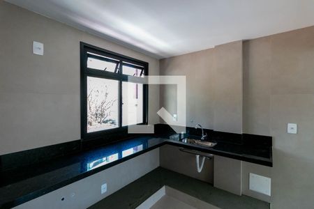 Apartamento à venda com 85m², 3 quartos e 2 vagas Apartamento à venda com 85m², 3 quartos e 2 vagasCozinha e Área de Serviço