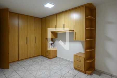 Quarto 2 de casa para alugar com 3 quartos, 100m² em Jardim Clímax, São Paulo