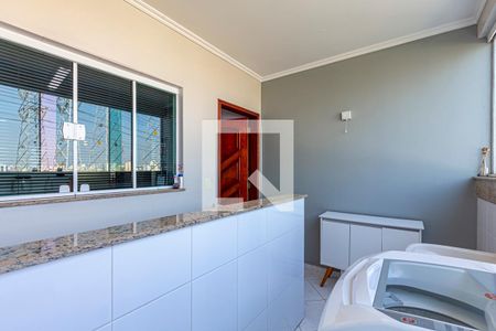 Casa à venda com 254m², 4 quartos e 8 vagasÁrea de Serviço