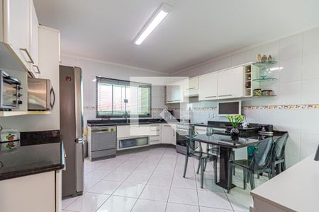 Casa à venda com 254m², 4 quartos e 8 vagasCozinha