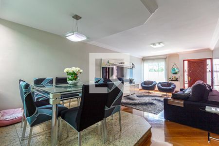 Sala de casa à venda com 4 quartos, 254m² em Vila Pinheirinho, Santo André