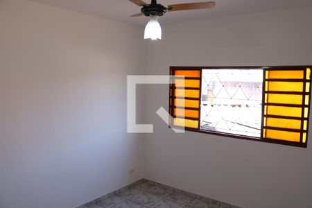 Casa à venda com 200m², 4 quartos e 2 vagasSuíte 3
