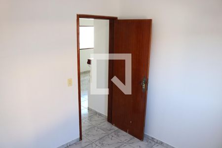 Casa à venda com 200m², 4 quartos e 2 vagasQuarto