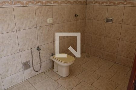 Casa à venda com 200m², 4 quartos e 2 vagasBanheiro da Suíte 2