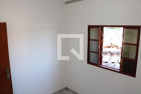 Casa à venda com 200m², 4 quartos e 2 vagasQuarto
