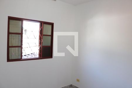 Casa à venda com 200m², 4 quartos e 2 vagasQuarto