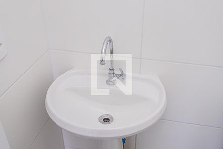 Apartamento para alugar com 33m², 2 quartos e sem vaga Apartamento para alugar com 33m², 2 quartos e sem vagaBanheiro