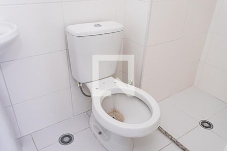 Apartamento para alugar com 33m², 2 quartos e sem vaga Apartamento para alugar com 33m², 2 quartos e sem vagaBanheiro