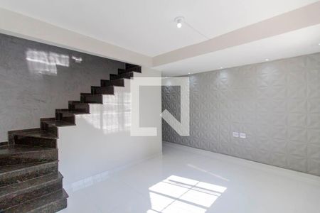 Sala de casa para alugar com 2 quartos, 80m² em Jardim Matarazzo, São Paulo