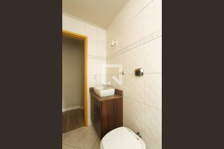 Banheiro de apartamento à venda com 1 quarto, 0m² em Santa Cecília, Porto Alegre