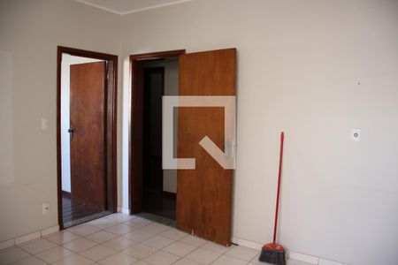 Sala de apartamento para alugar com 3 quartos, 200m² em Cazeca, Uberlândia
