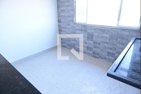 Cozinha de kitnet/studio para alugar com 0 quarto, 42m² em Maracanã, Praia Grande
