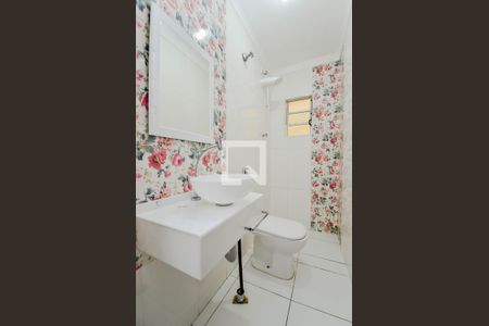 Banheiro de casa para alugar com 1 quarto, 50m² em Jardim Bela Vista, Guarulhos