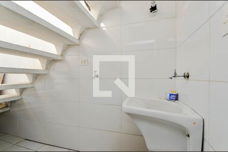 Casa para alugar com 50m², 1 quarto e sem vagaÁrea de Serviço