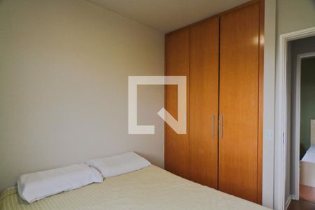 Quarto 1 de apartamento à venda com 3 quartos, 64m² em Vila Carbone, São Paulo