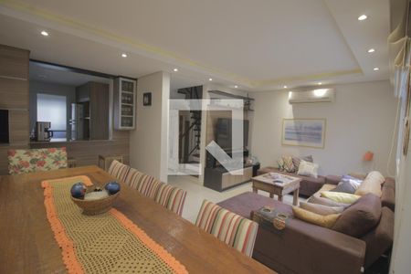 Sala de casa de condomínio para alugar com 4 quartos, 215m² em Rubem Berta, Porto Alegre