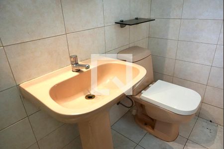 Apartamento para alugar com 70m², 2 quartos e 1 vaga Apartamento para alugar com 70m², 2 quartos e 1 vagaBanheiro