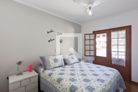 Casa à venda com 333m², 4 quartos e 7 vagas Casa à venda com 333m², 4 quartos e 7 vagasQuarto da suíte