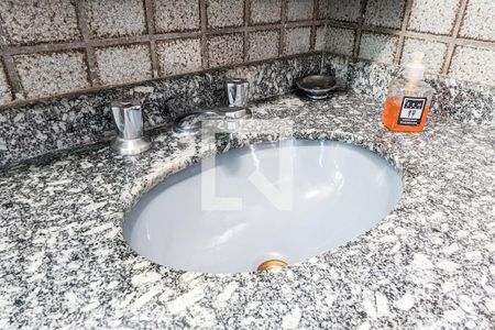 Casa à venda com 333m², 4 quartos e 7 vagas Casa à venda com 333m², 4 quartos e 7 vagasBanheiro 3