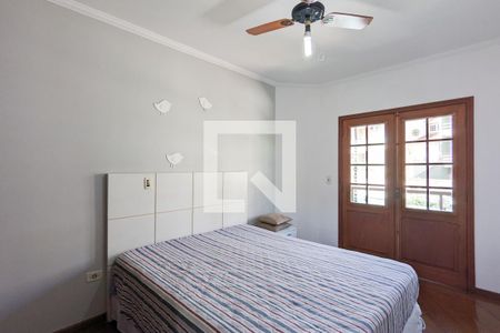 Casa à venda com 333m², 4 quartos e 7 vagas Casa à venda com 333m², 4 quartos e 7 vagasQuarto 3