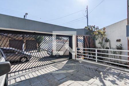 Casa à venda com 333m², 4 quartos e 7 vagas Casa à venda com 333m², 4 quartos e 7 vagasGaragem