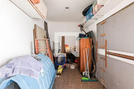 Casa à venda com 333m², 4 quartos e 7 vagas Casa à venda com 333m², 4 quartos e 7 vagasExtensão da garagem